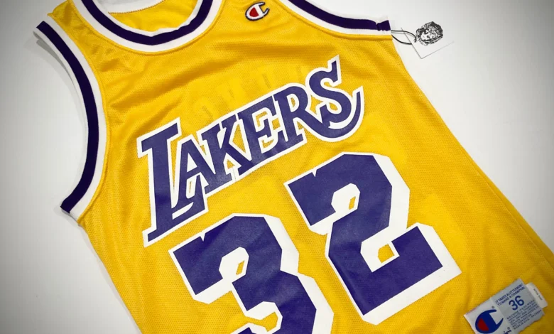 Magic johnson jersey